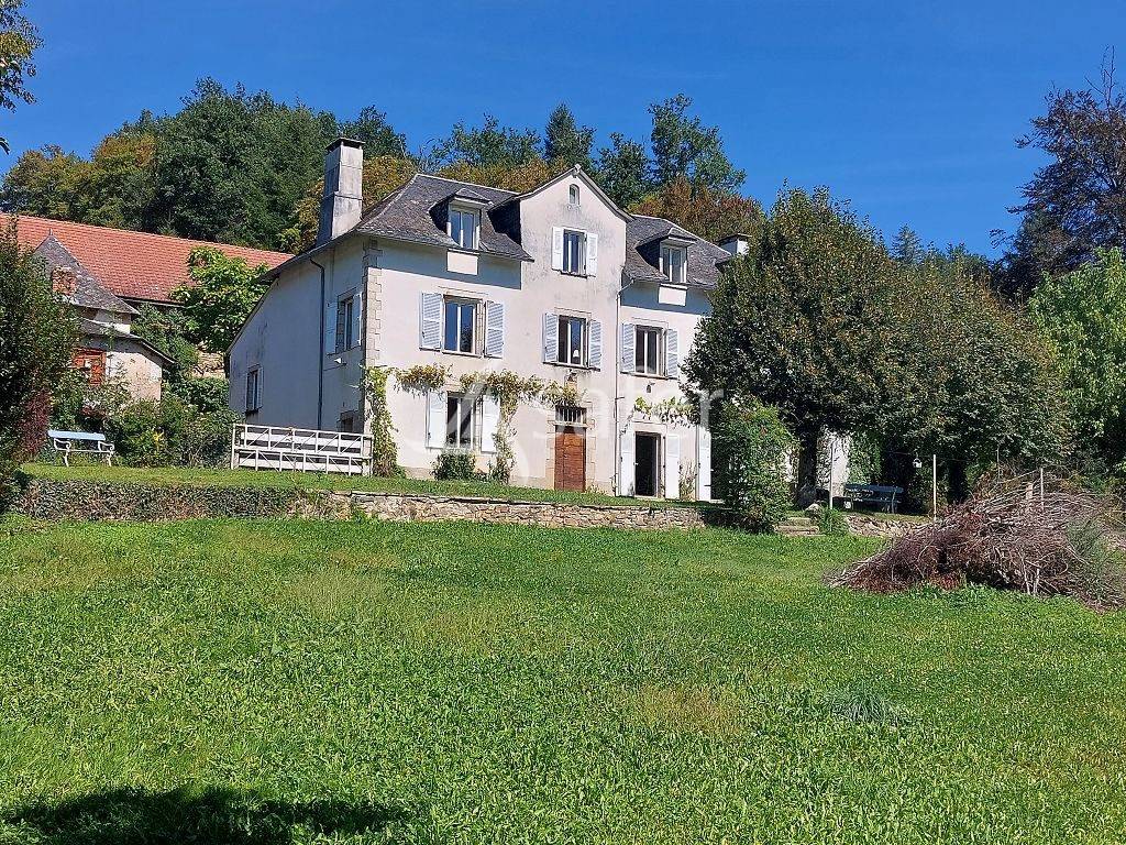 Explotación agrícola En venta Corrèze