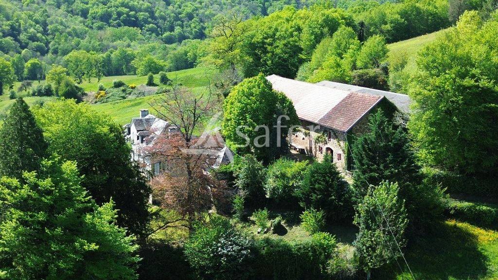 Explotaci&oacute;n agr&iacute;cola En venta Corr&egrave;ze