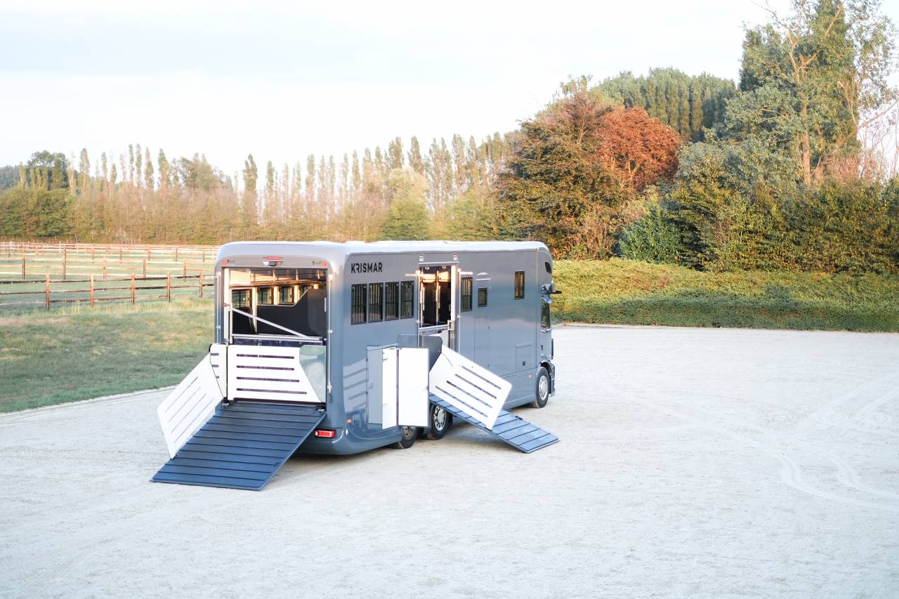 Camión para caballos Krismar Professionnelle / Exclusive 2023 Nuevo