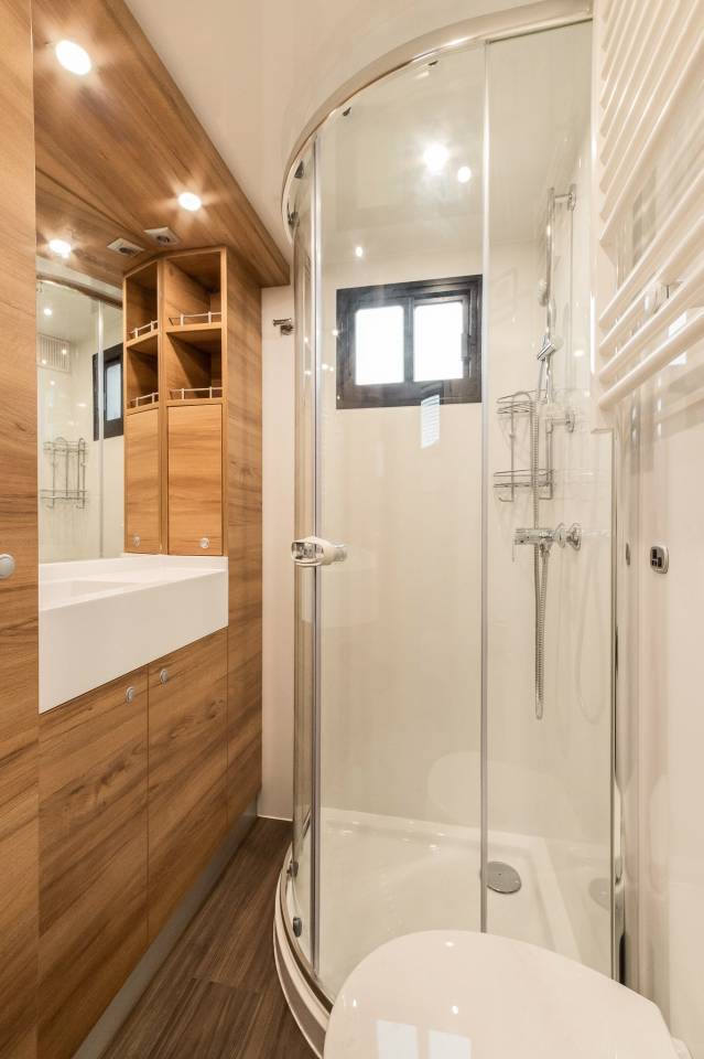 Camión para caballos Krismar Professionnelle / Exclusive 2023 Nuevo