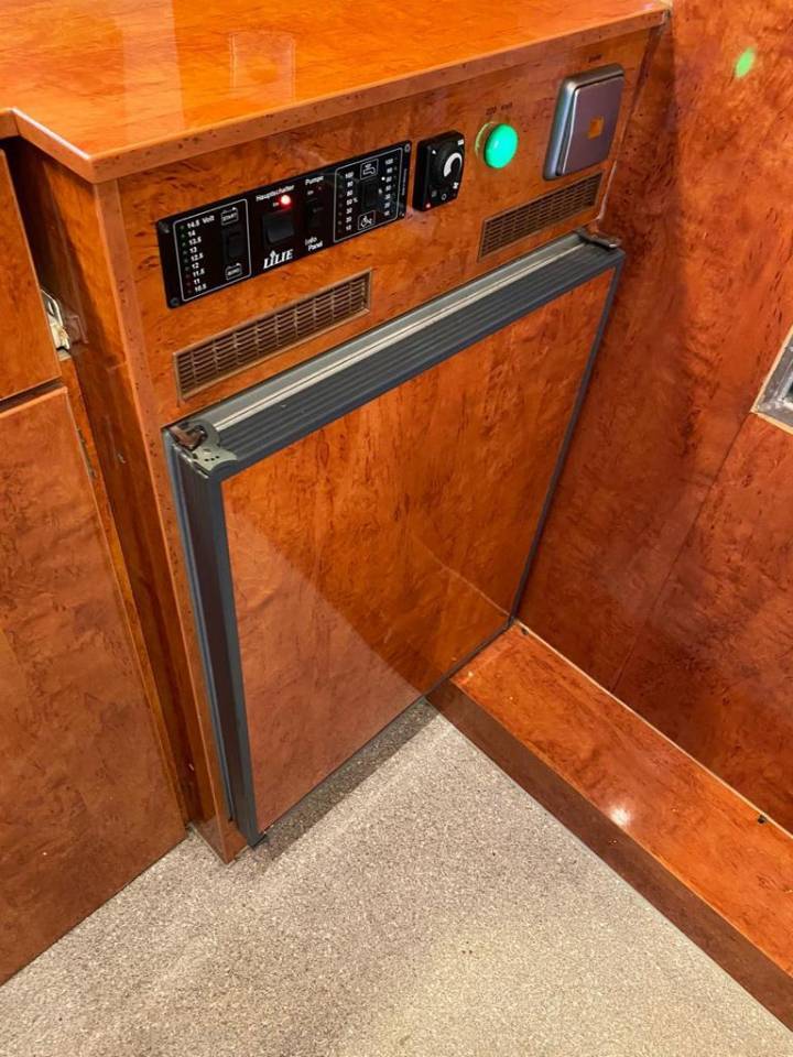 Camión para caballos Man MAN 0 De segunda mano