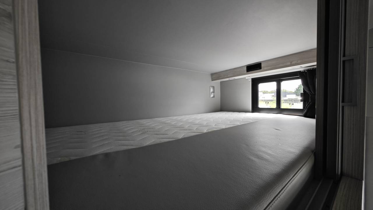 Camión para caballos Mercedes Classicspace 2640 2024 Nuevo