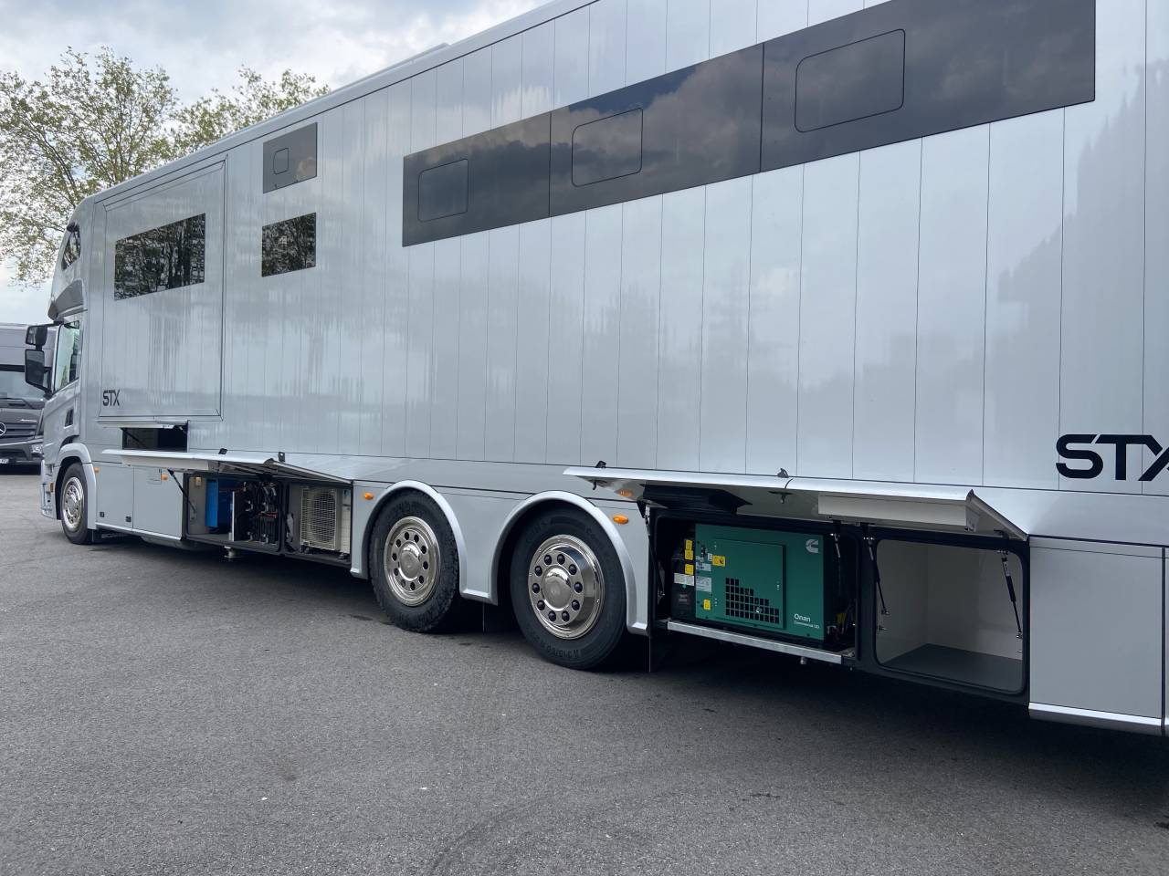 Camión para caballos STX  2025 Nuevo