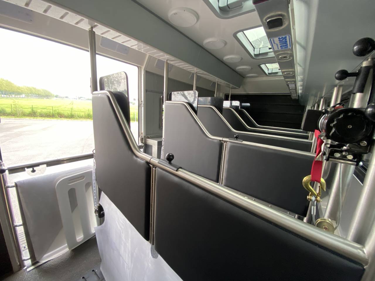 Camión para caballos STX  2025 Nuevo