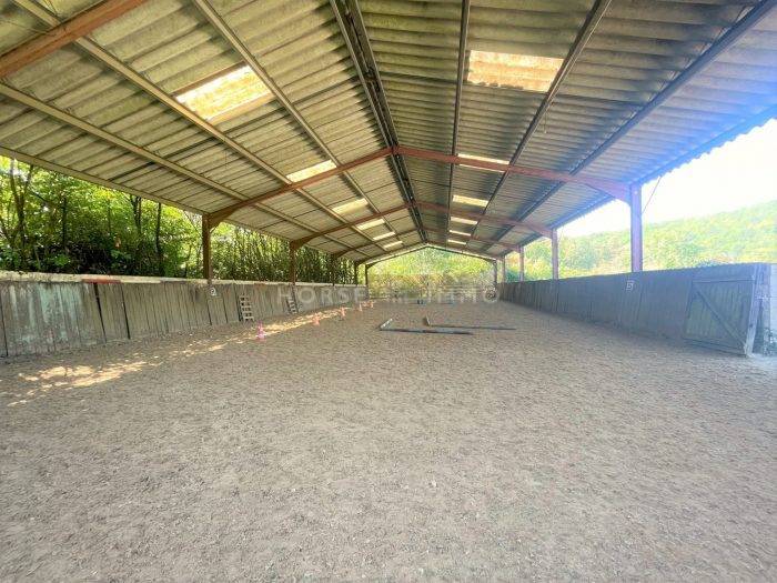 Propiedad ecuestre En venta Côte d'Or