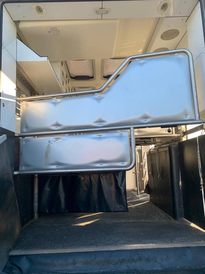 Camión para caballos Ketterer MERCEDES 2013 De segunda mano