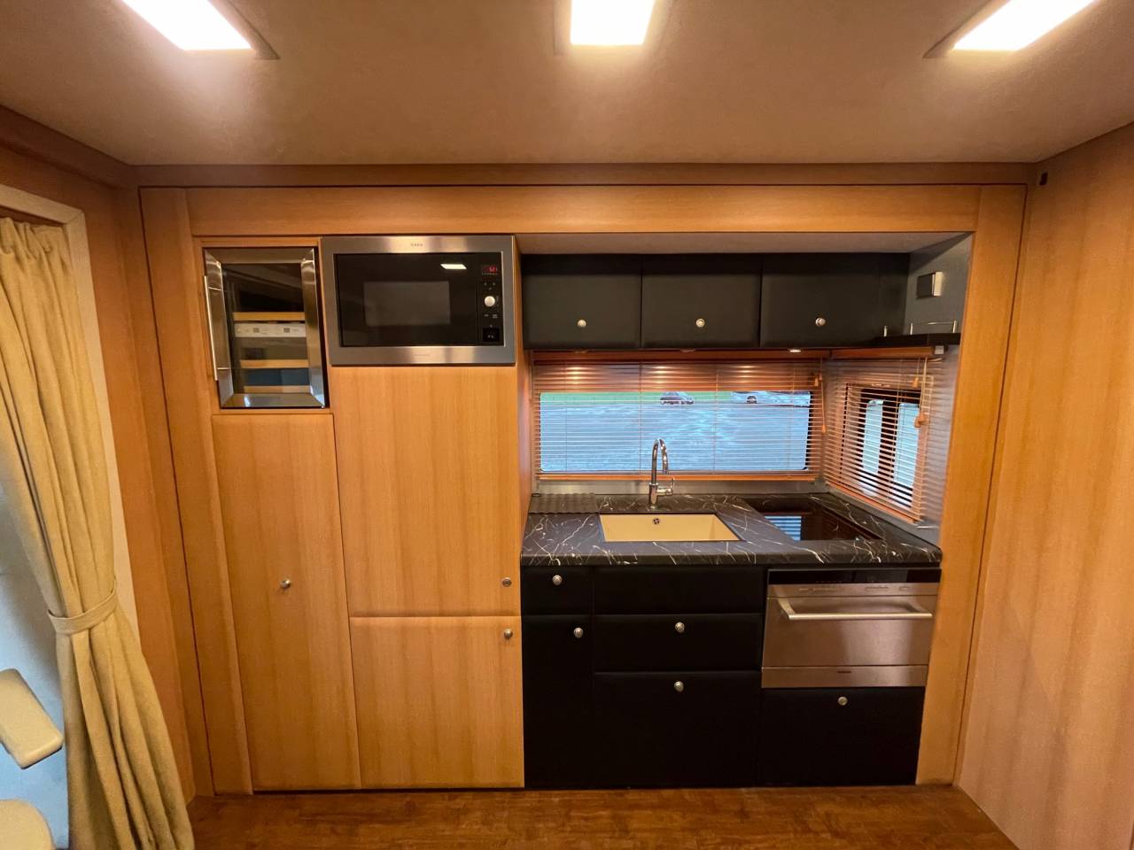 Camión para caballos Ketterer MERCEDES 2013 De segunda mano