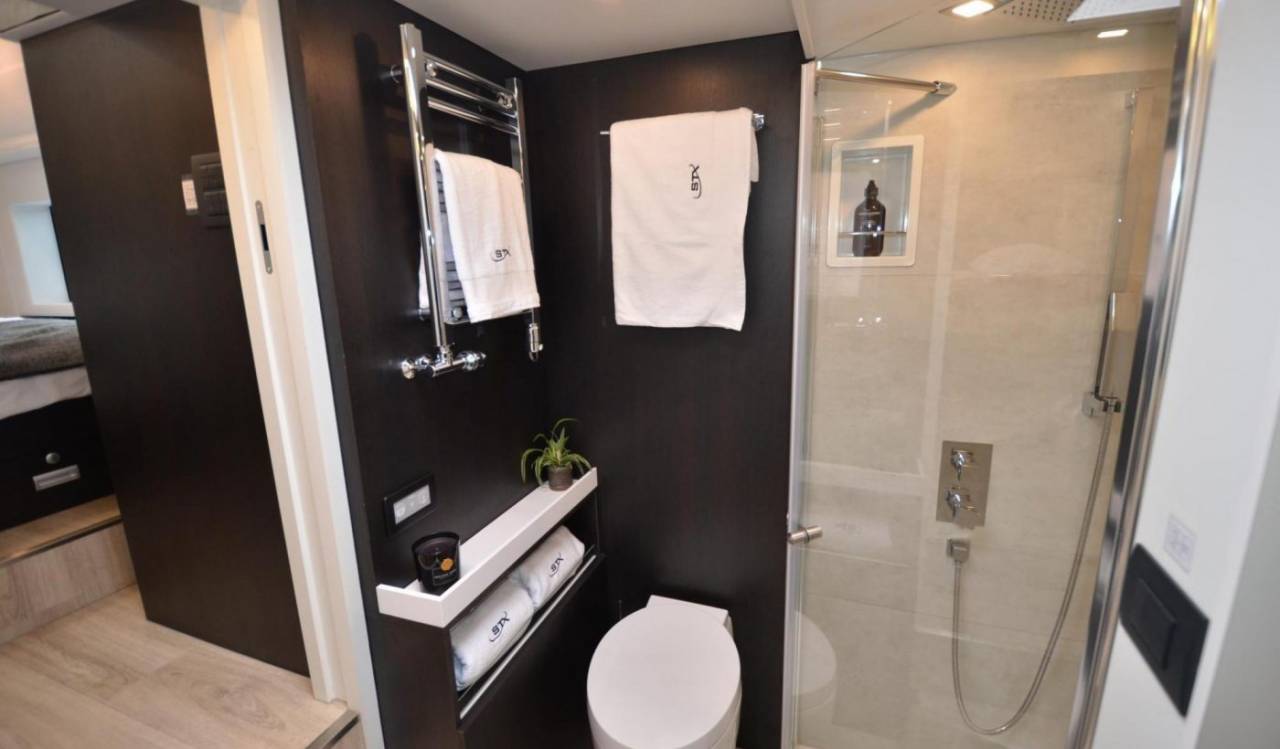 Camión para caballos STX MERCEDES 2020 De segunda mano