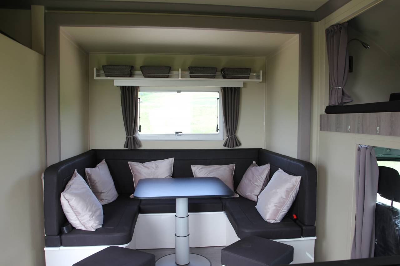 Camión para caballos Iveco IVECO 0 Nuevo