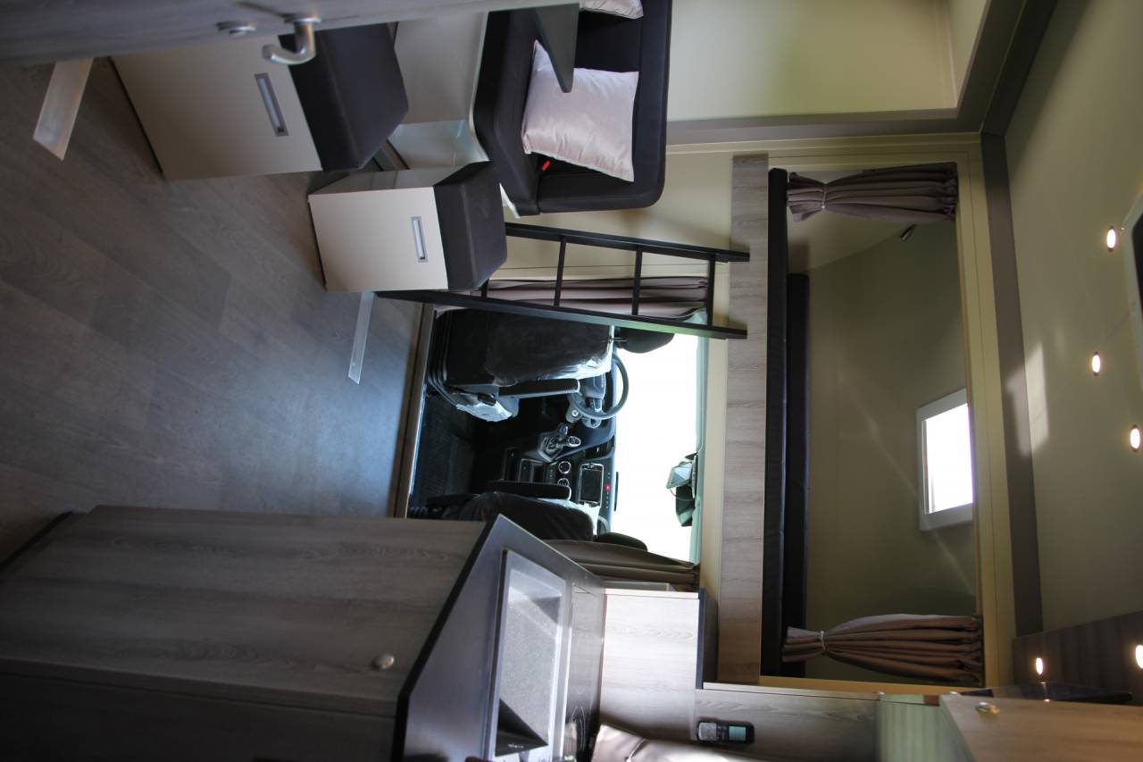 Camión para caballos Iveco IVECO 0 Nuevo