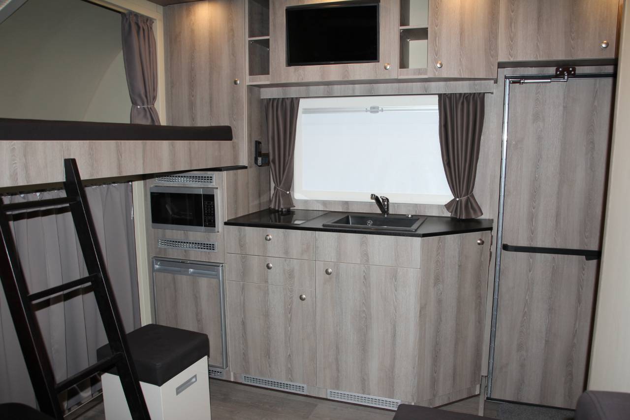 Camión para caballos Iveco IVECO 0 Nuevo