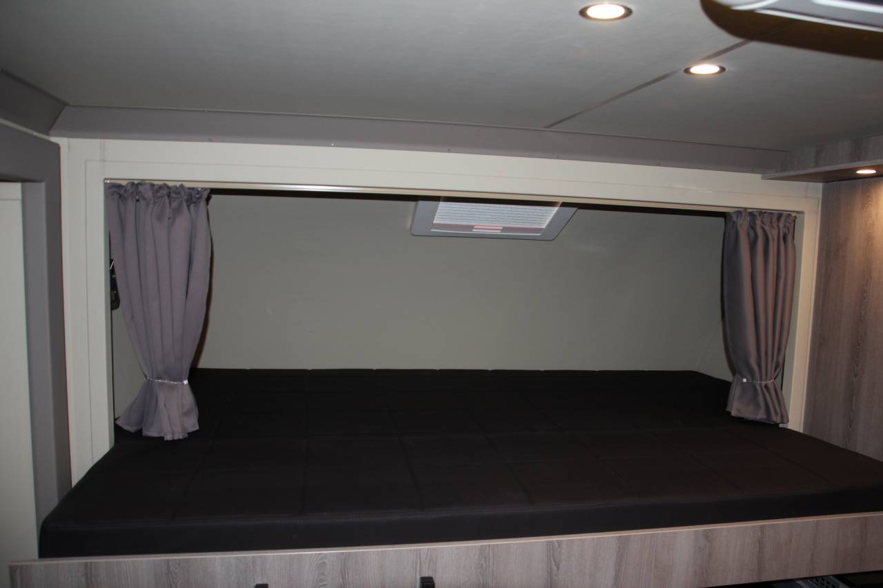 Camión para caballos Iveco IVECO 0 Nuevo