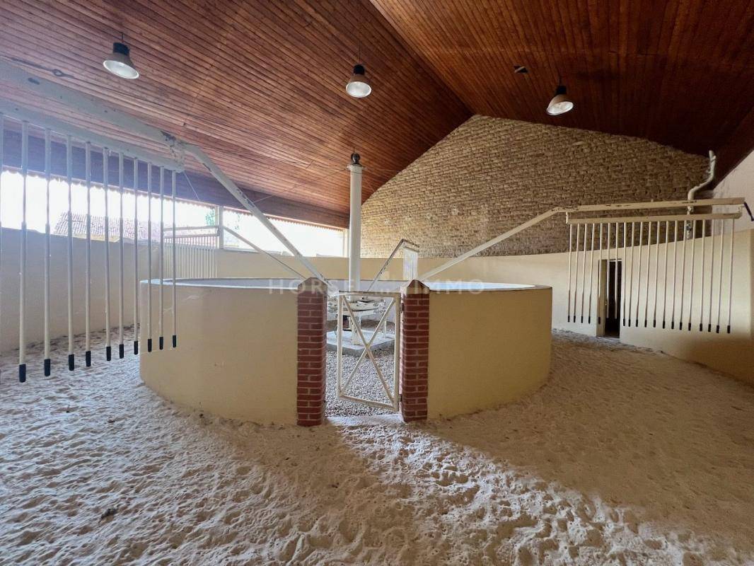 Bonita residencia ecuestre En venta Jura