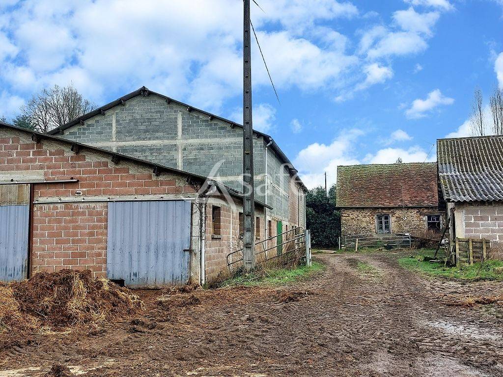 Explotación agrícola En venta Corrèze