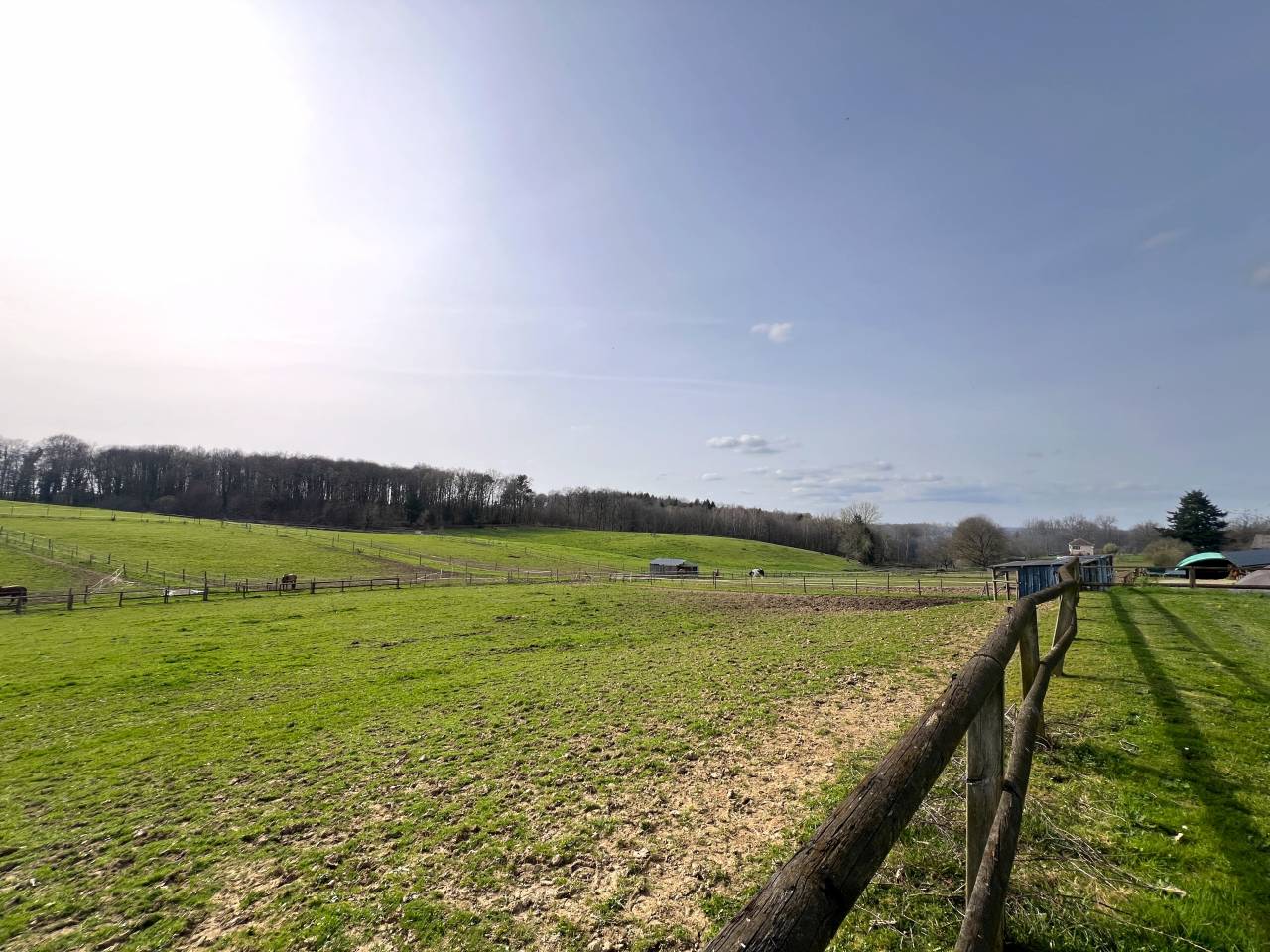 Cuadra de propietarios En venta Corrèze