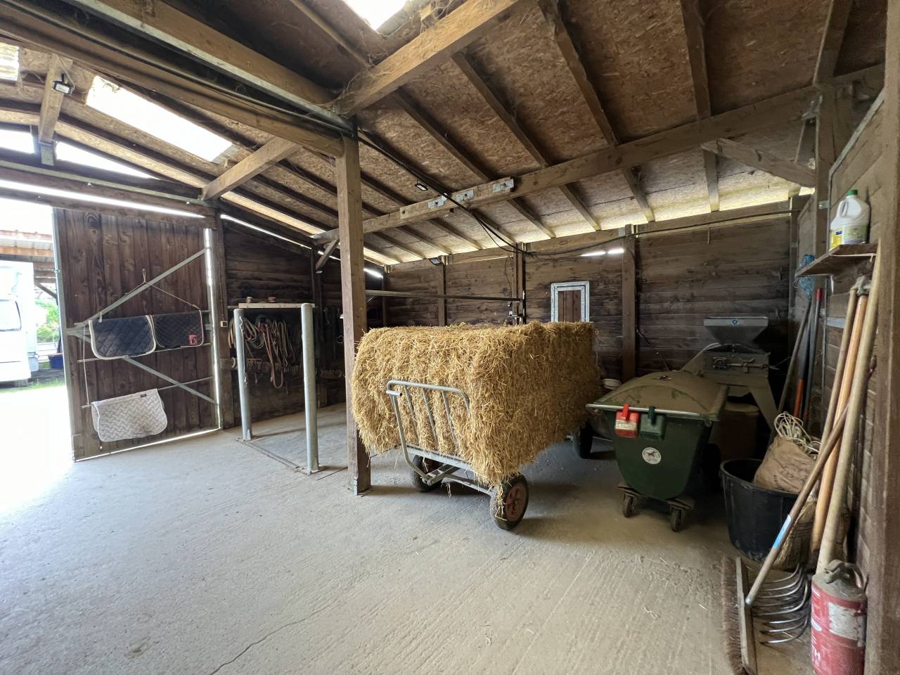 Cuadra de propietarios En venta Corr&egrave;ze