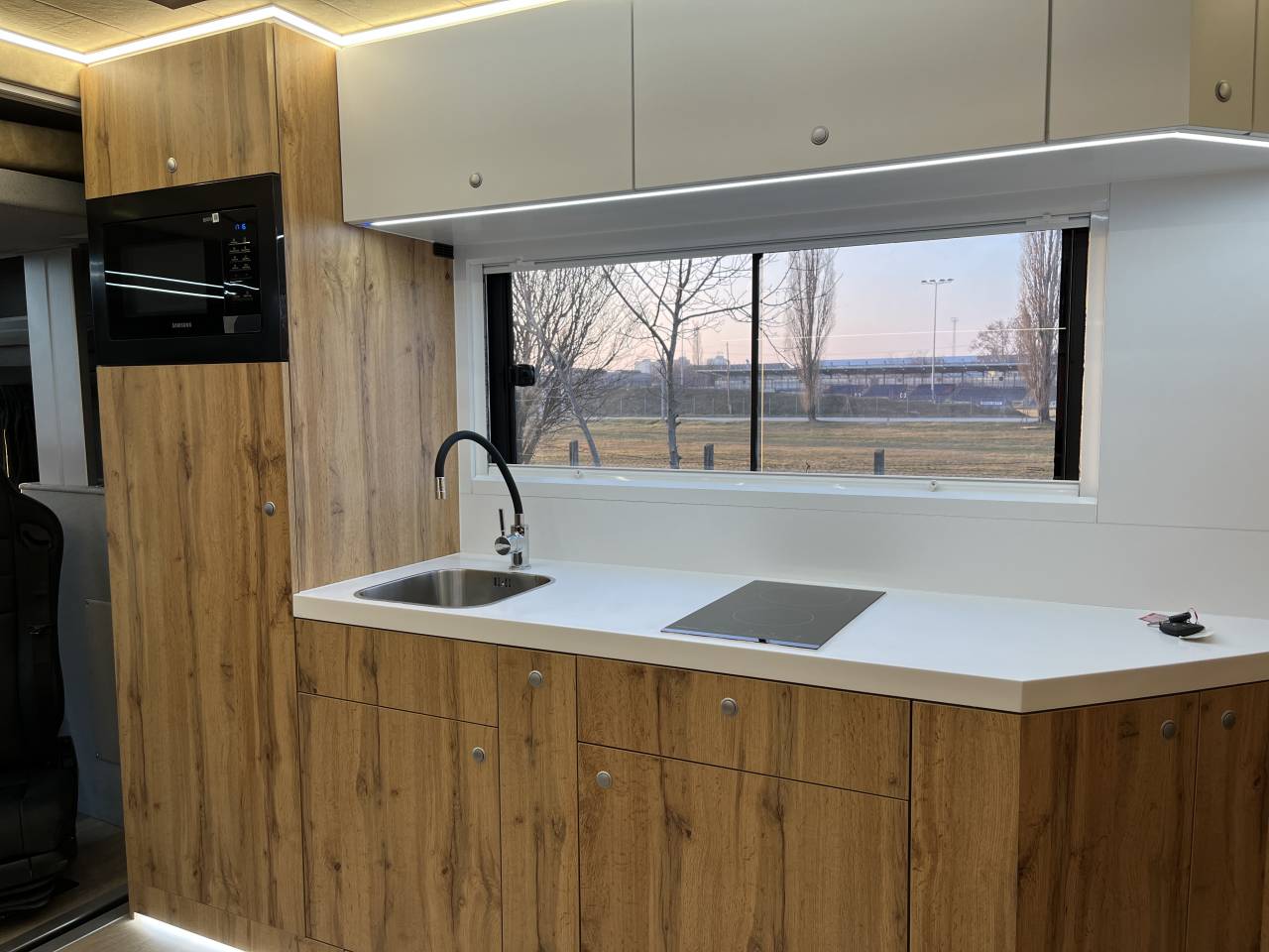 Camión para caballos Scania SCANIA 0 Nuevo