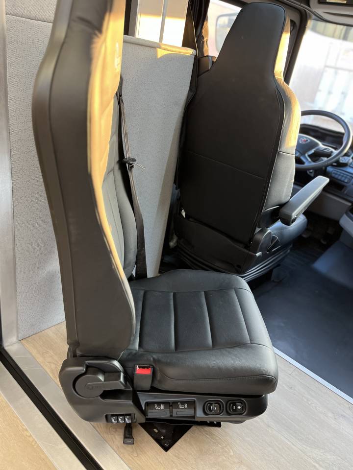 Camión para caballos Scania SCANIA 0 Nuevo