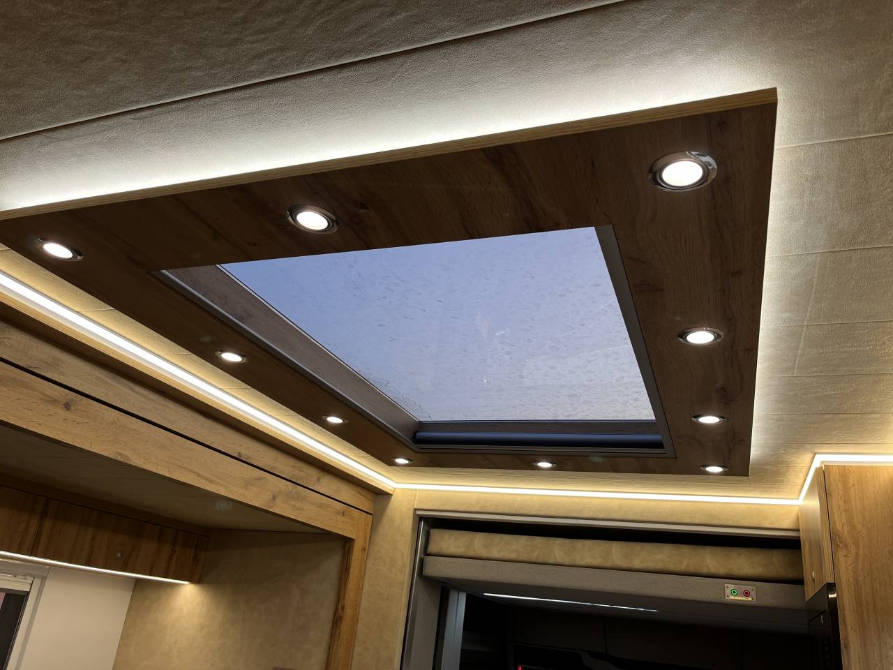 Camión para caballos Scania SCANIA 0 Nuevo