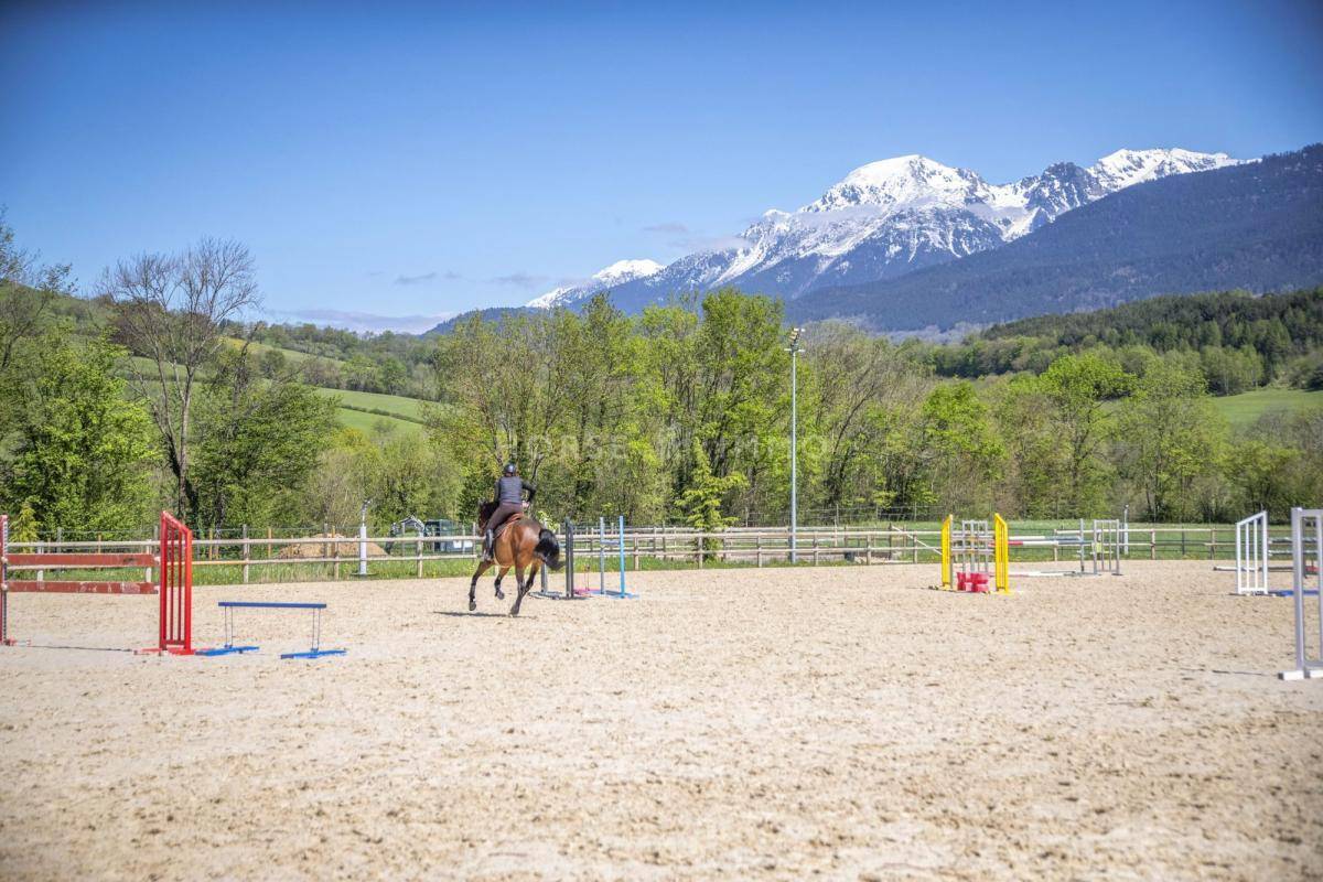 Acaballadero En venta Isère