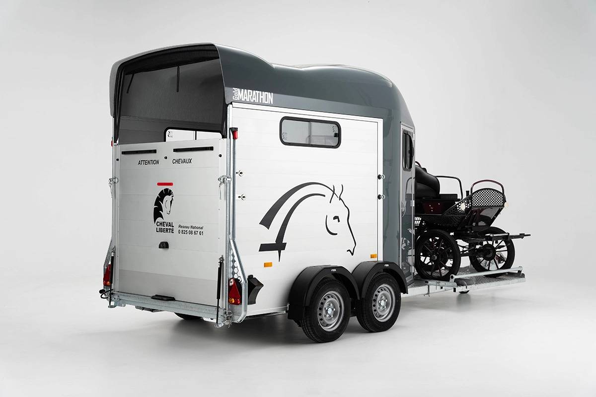 Van caballos Cheval Liberté Gold Marathon 2 Caballos 2025 Nuevo