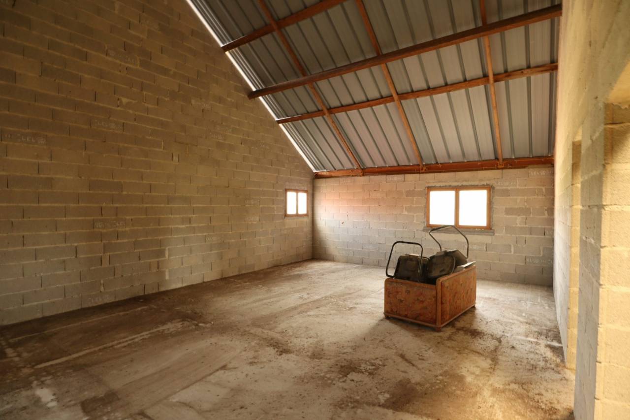 Cuadra de propietarios En venta Sena y Marne