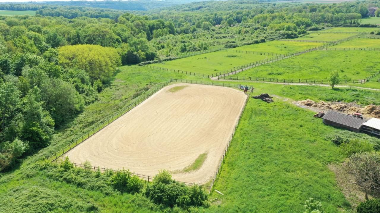 Cuadra de propietarios En venta Sena y Marne