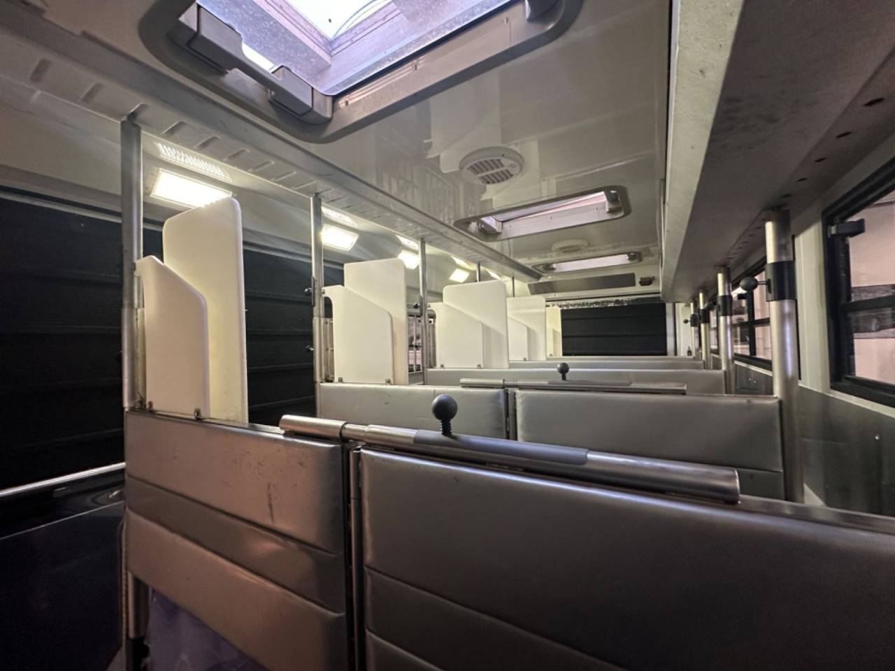 Camión para caballos Otra marca VOLVO 0 De segunda mano