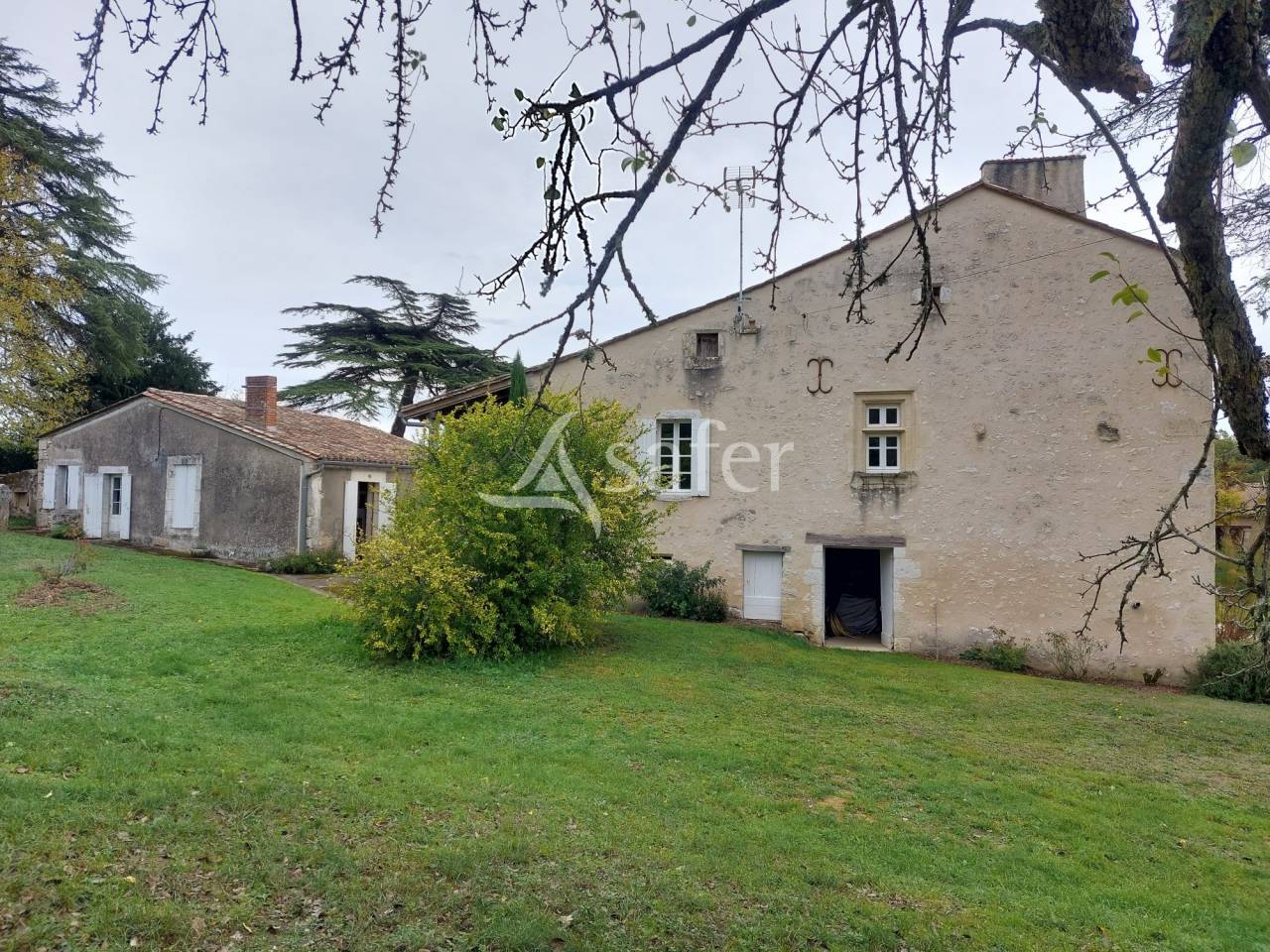 Explotación agrícola En venta Dordoña