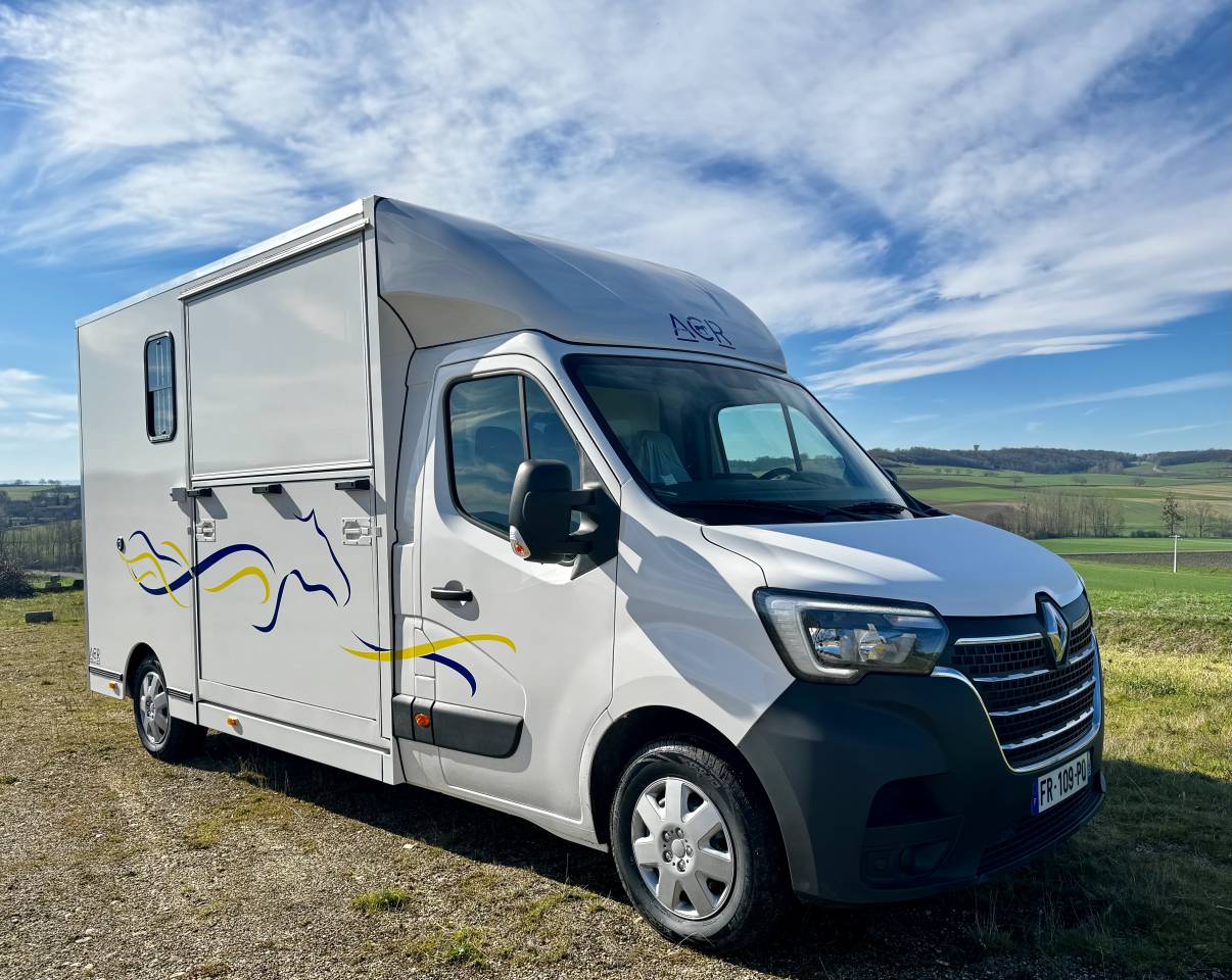 Furgoneta para caballos Les Vans ACR Pegase 2019 De segunda mano