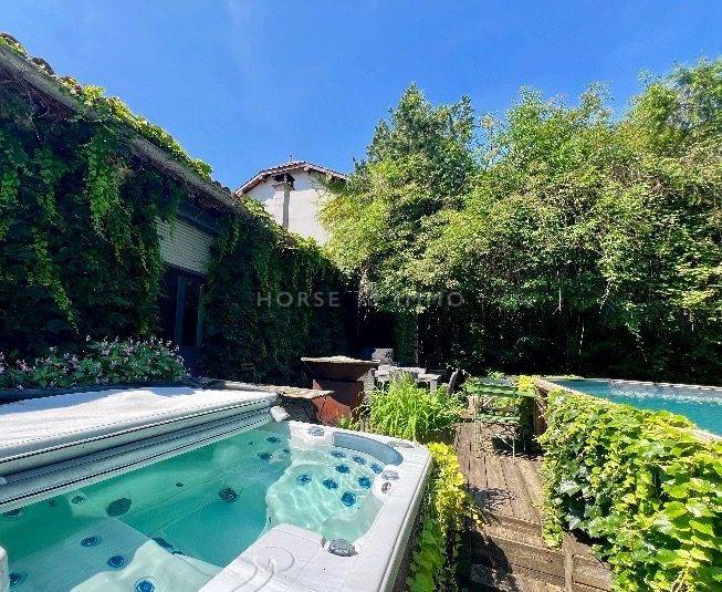 Propiedad ecuestre En venta Ain