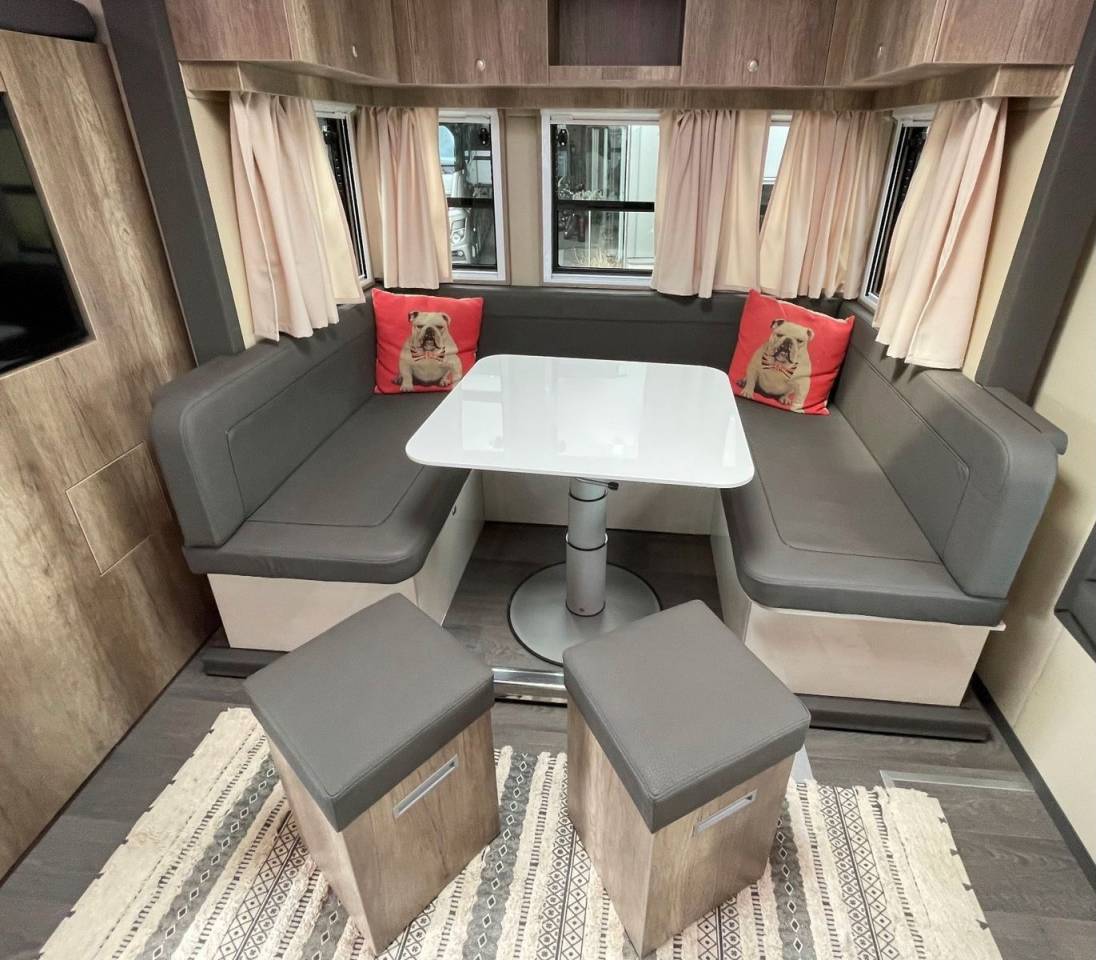 Camión para caballos Man MAN 0 Nuevo