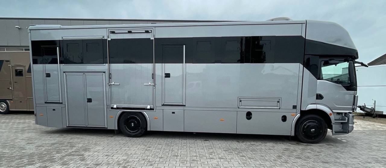 Camión para caballos Man MAN 0 Nuevo