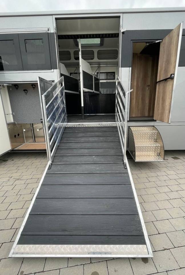 Camión para caballos Man MAN 0 Nuevo