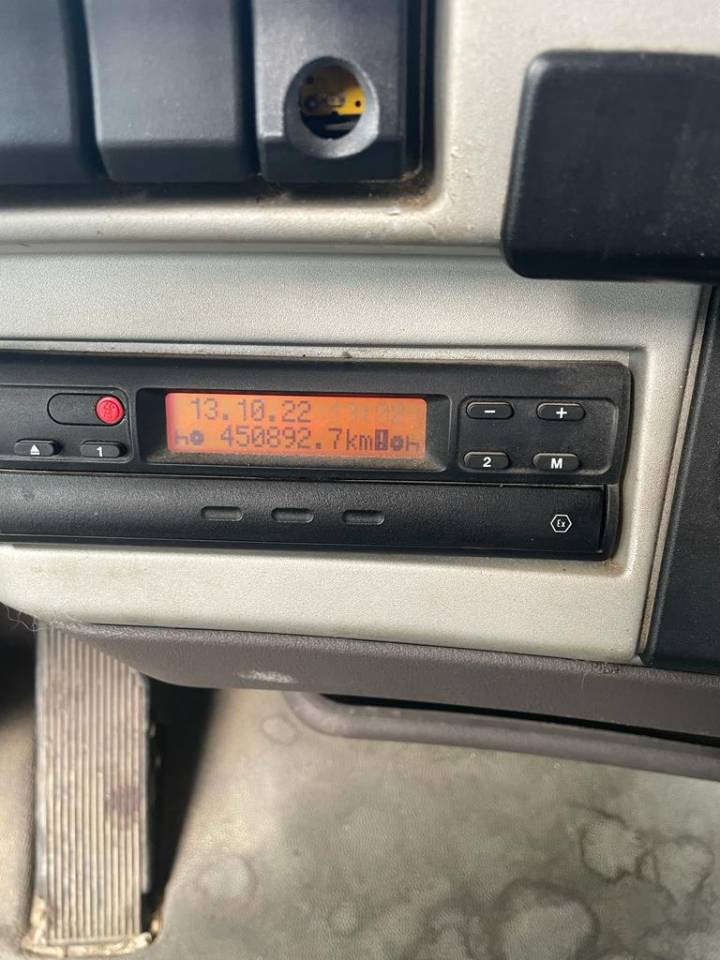 Camión para caballos Renault RENAULT 0 De segunda mano