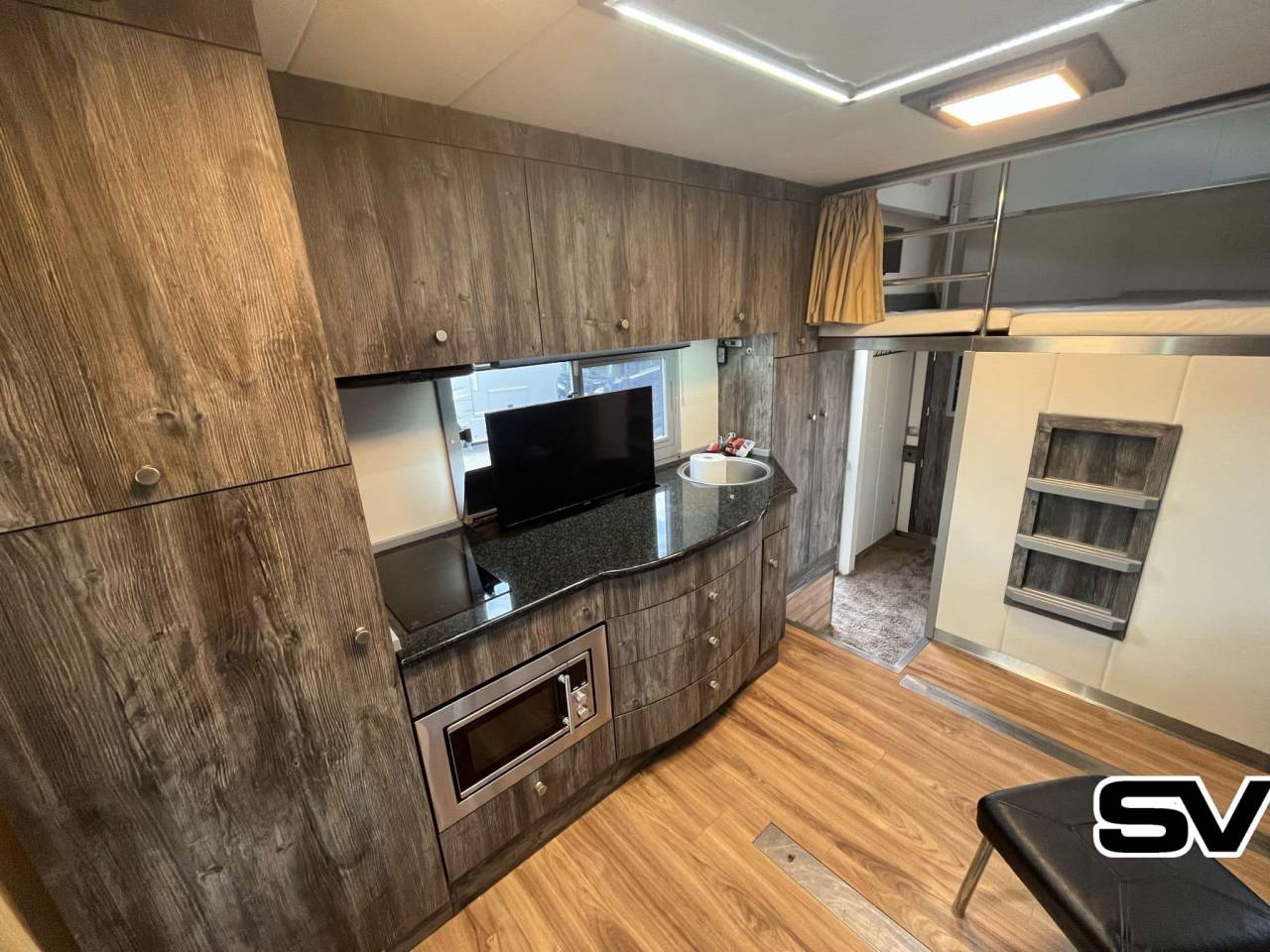 Camión para caballos Daf xf 460 2019 Nuevo