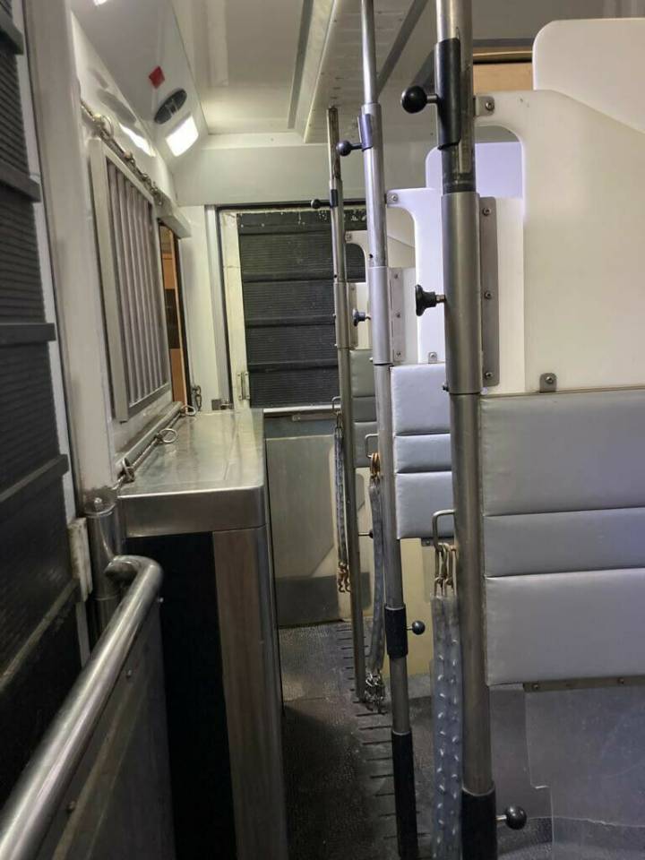 Camión para caballos Iveco IVECO 0 De segunda mano