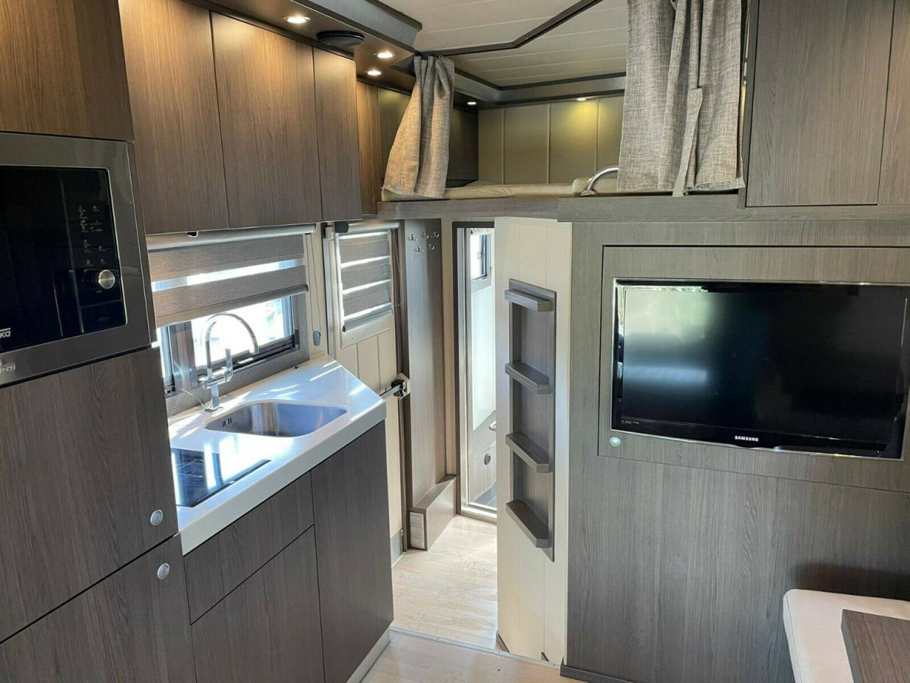 Camión para caballos Iveco IVECO 0 De segunda mano