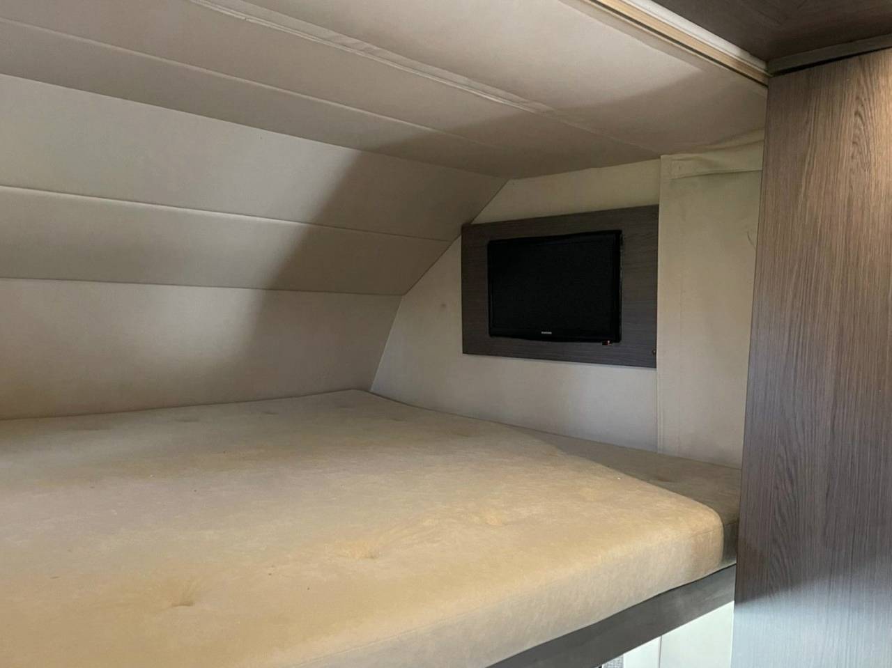 Camión para caballos Iveco IVECO 0 De segunda mano