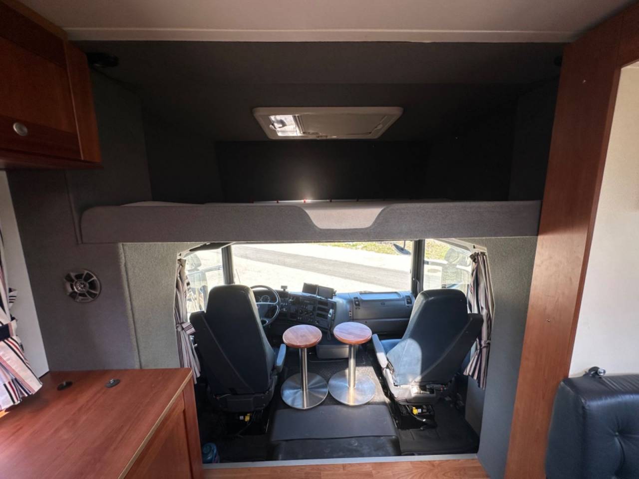 Camión para caballos Scania SCANIA 0 De segunda mano