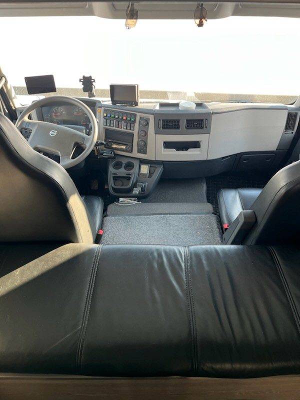 Camión para caballos Otra marca VOLVO 0 De segunda mano