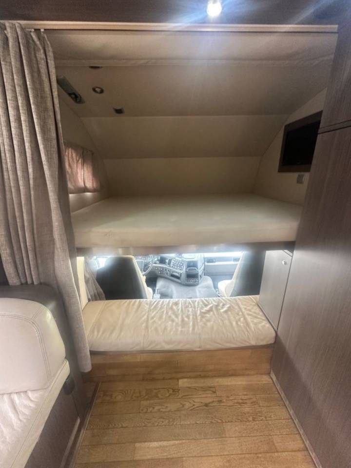 Camión para caballos Otra marca VOLVO 0 De segunda mano