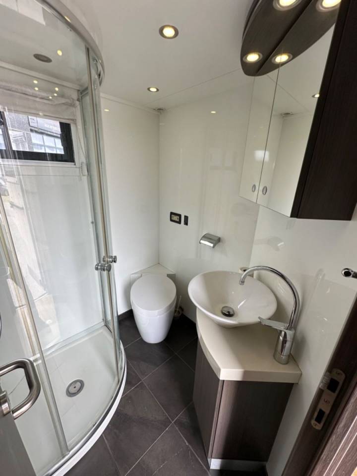 Camión para caballos Otra marca VOLVO 0 De segunda mano