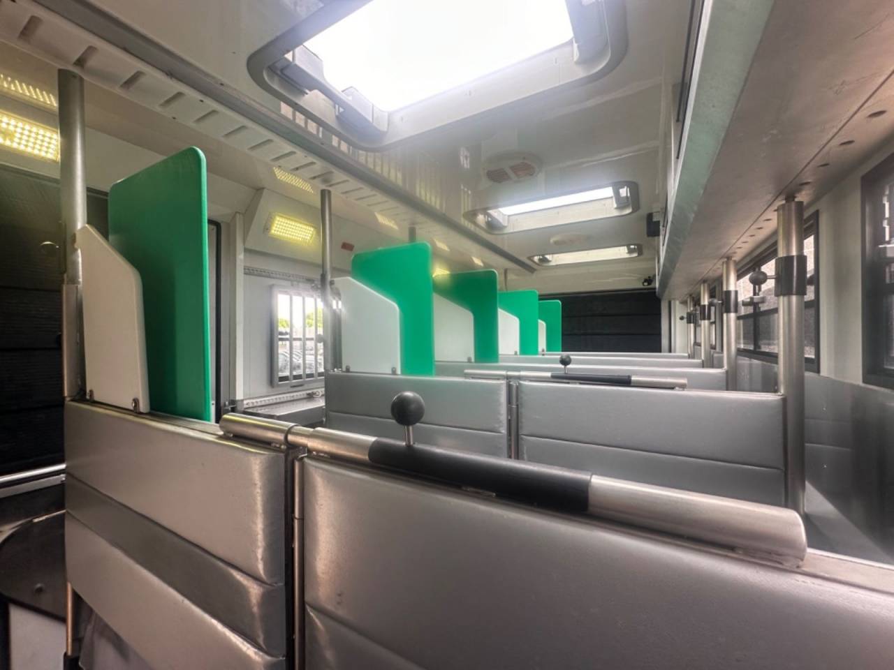 Camión para caballos Otra marca VOLVO 0 De segunda mano