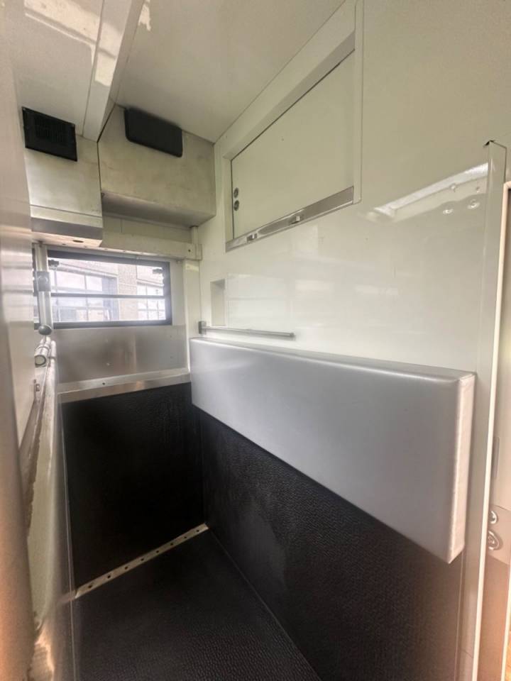 Camión para caballos Otra marca VOLVO 0 De segunda mano