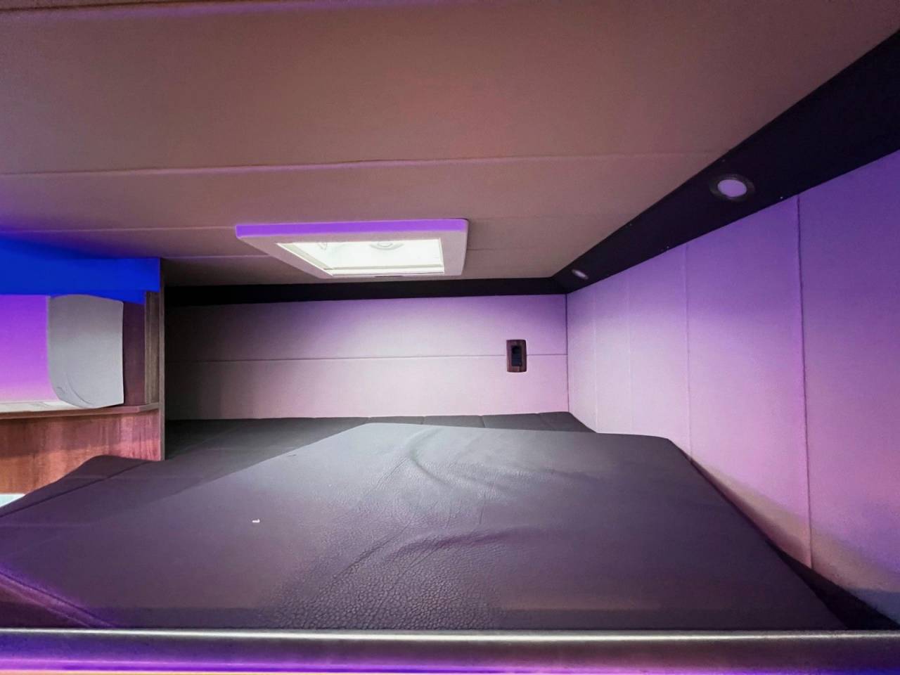 Camión para caballos Man MAN 0 De segunda mano