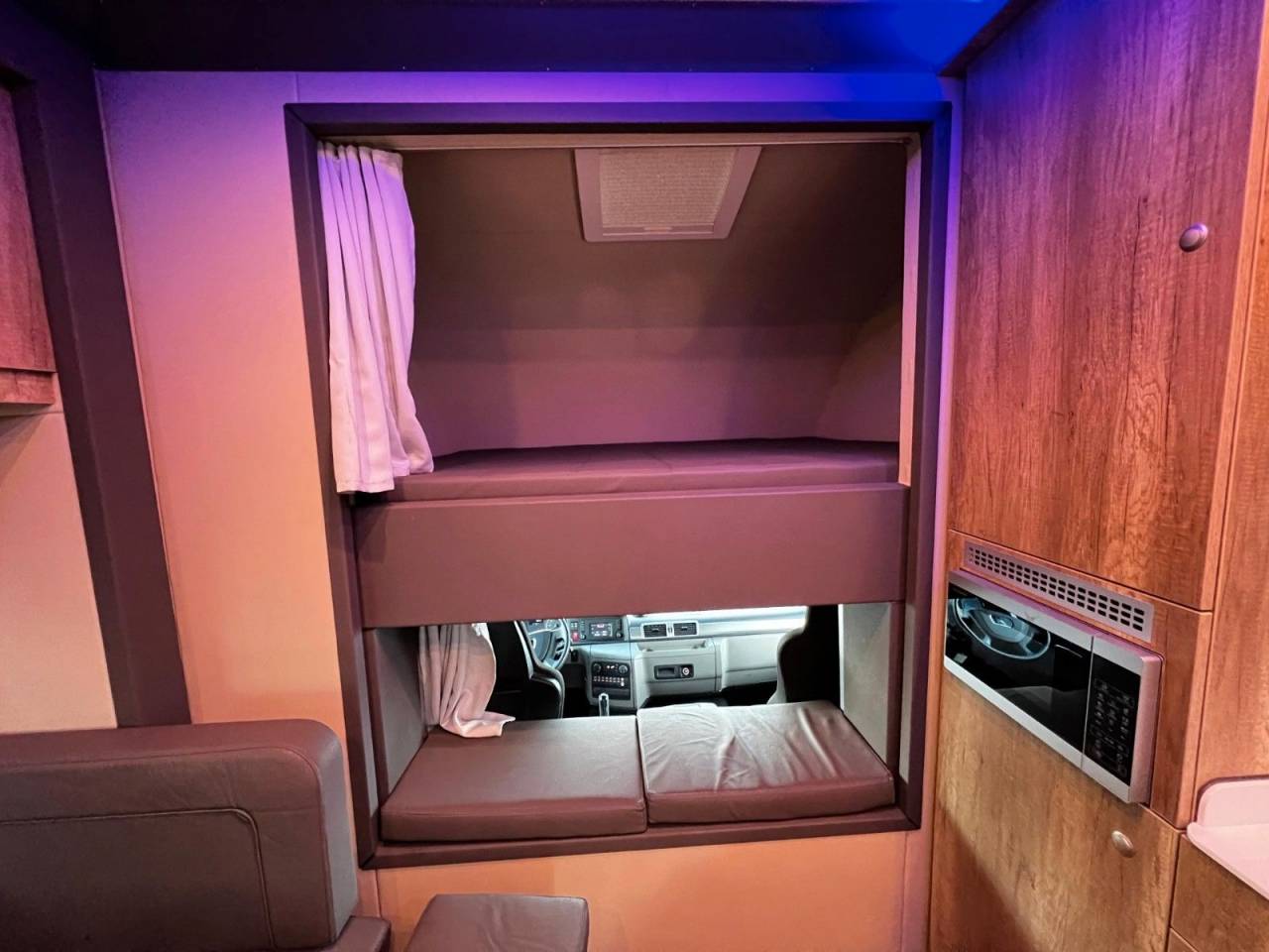 Camión para caballos Man MAN 0 De segunda mano