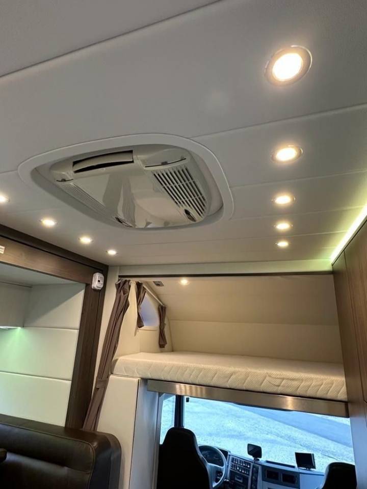 Camión para caballos Otra marca VOLVO 0 De segunda mano