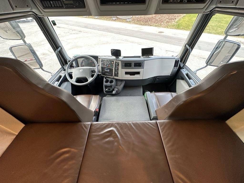 Camión para caballos Otra marca VOLVO 0 De segunda mano