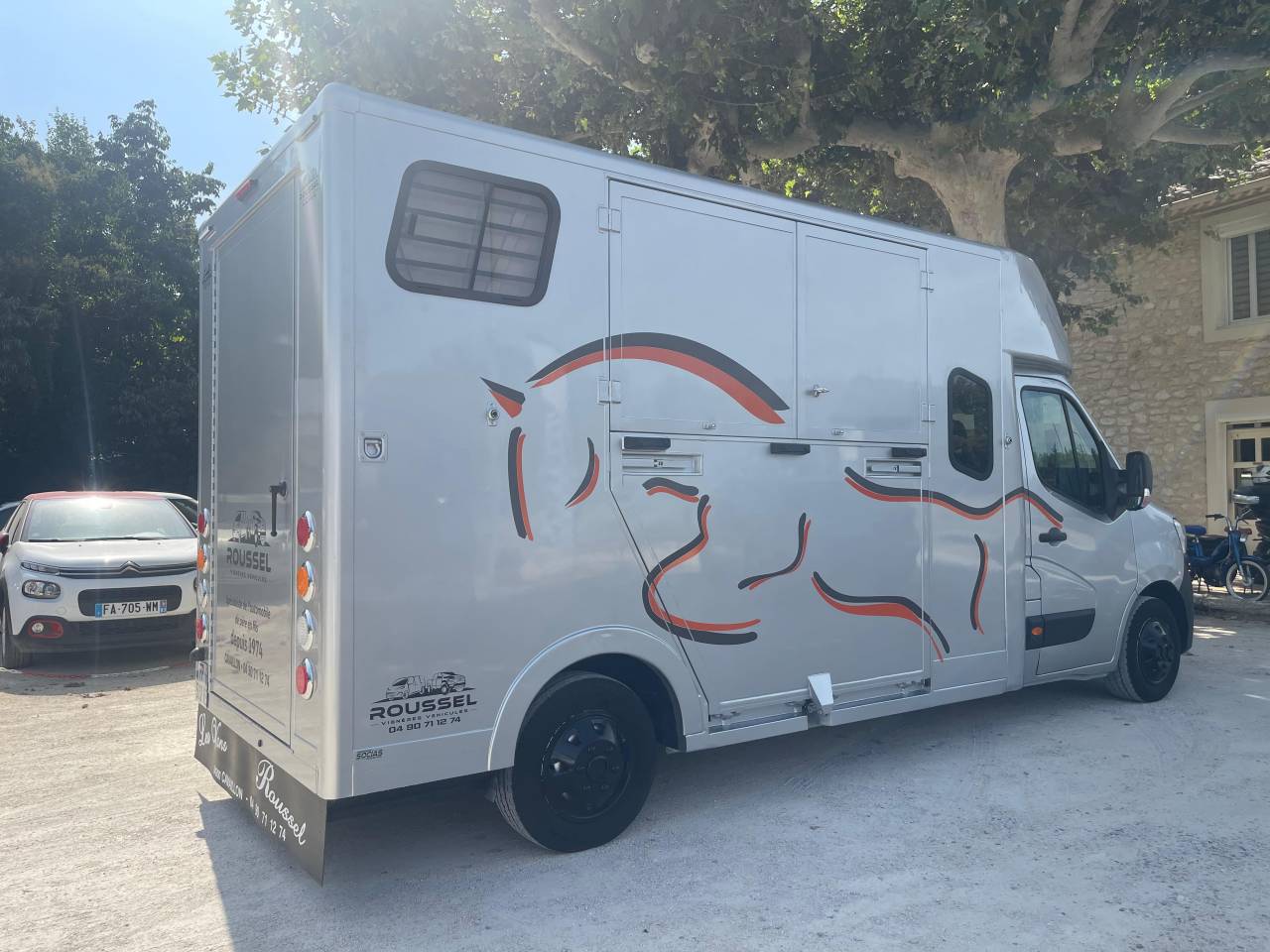 Furgoneta para caballos Les Vans Roussel MASTER 2020 Nuevo